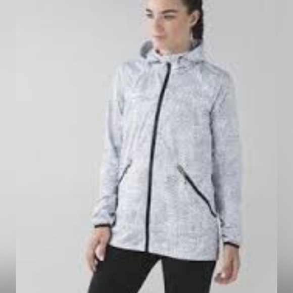 Lululemon Jacket windbraker jacket - Picture 9 of 9
